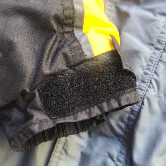 Boys Columbia Winter Jacket - Picture 3 of 7